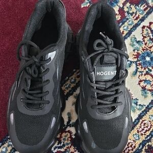 Men's Black Athletic Sneakers